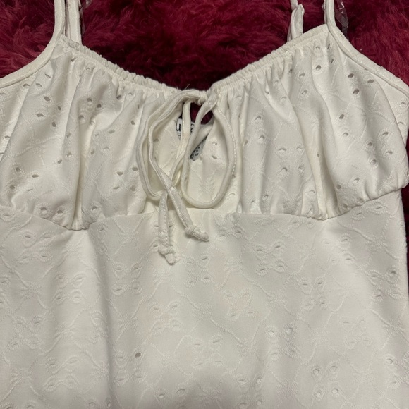 White mini floral tight dress - Picture 3 of 3